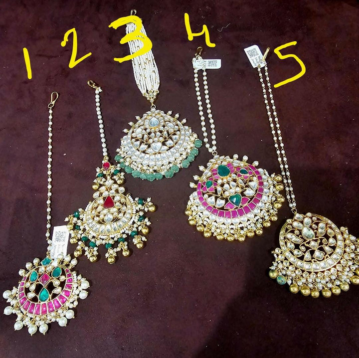 Kundan maang tikka