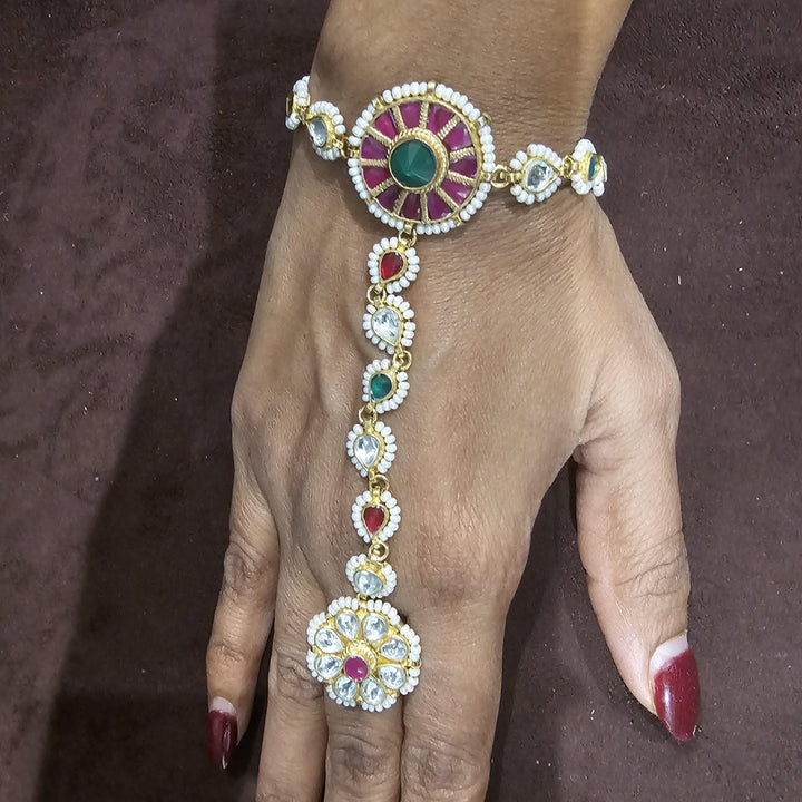 kundan hathphool