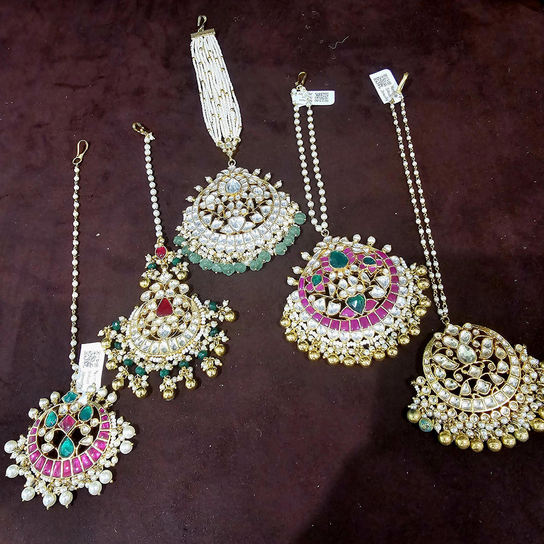 Kundan maang tikka