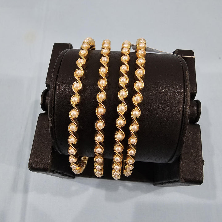 Pearl Bangles Se