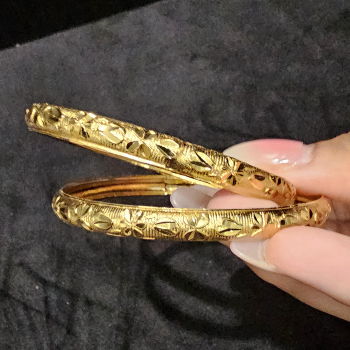 set of 2 bangles