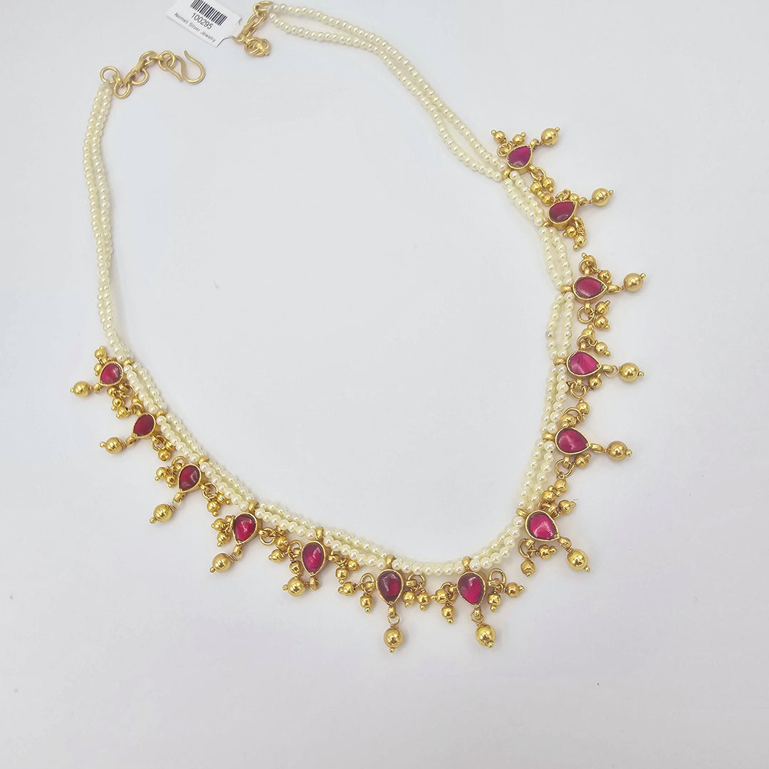 Simple Kundan necklace