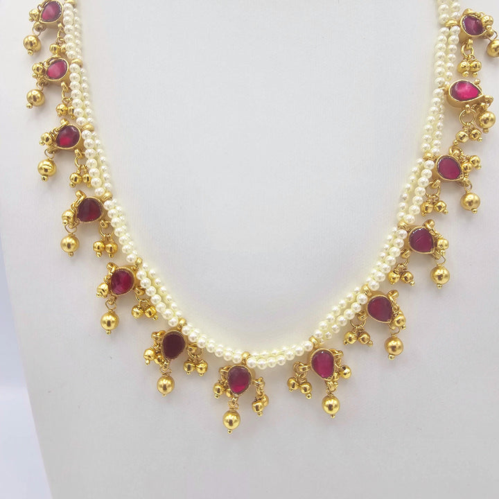 Simple Kundan necklace