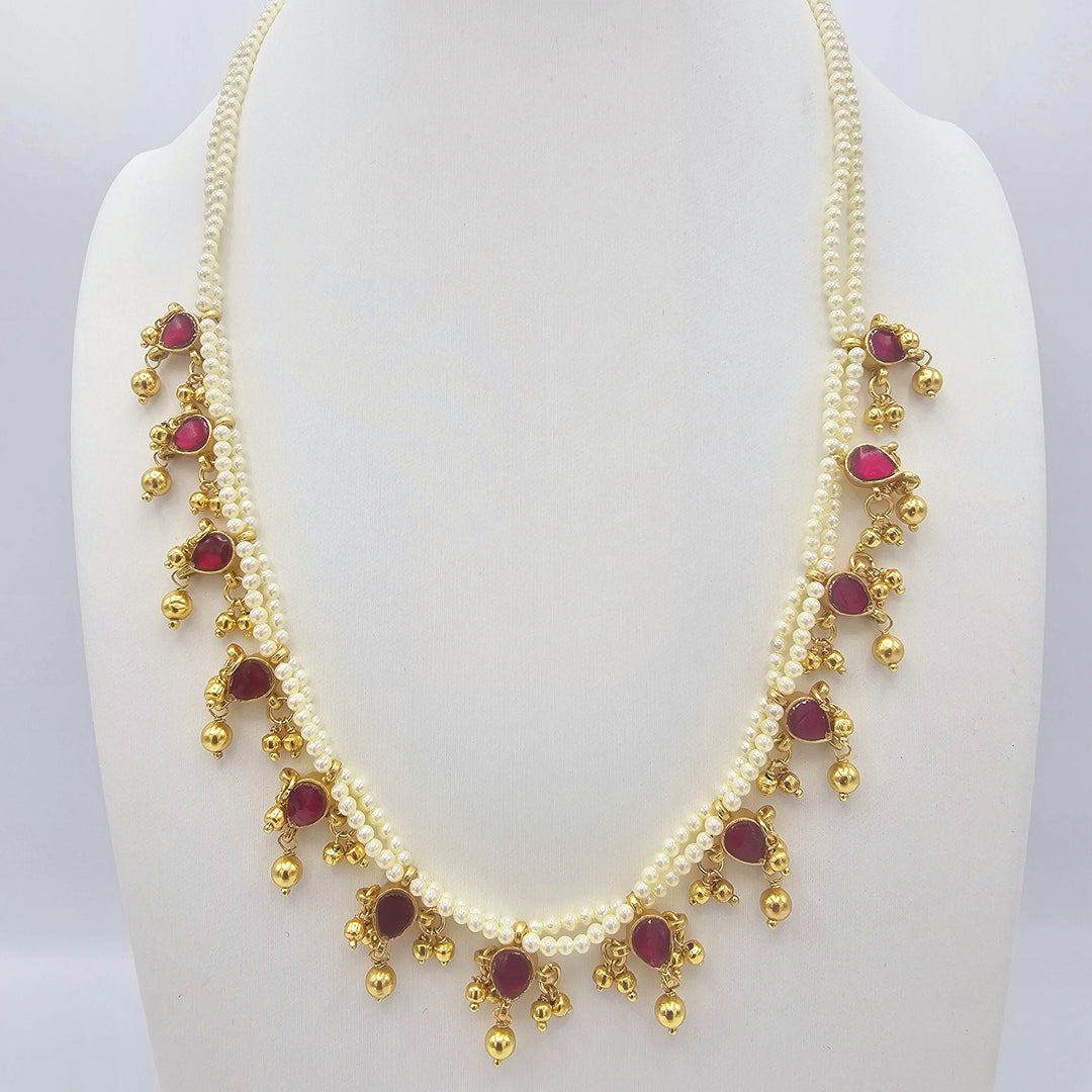 Simple Kundan necklace