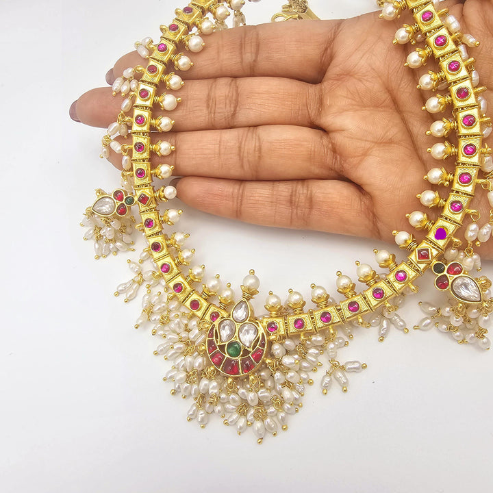 Kundan guttapoosalu