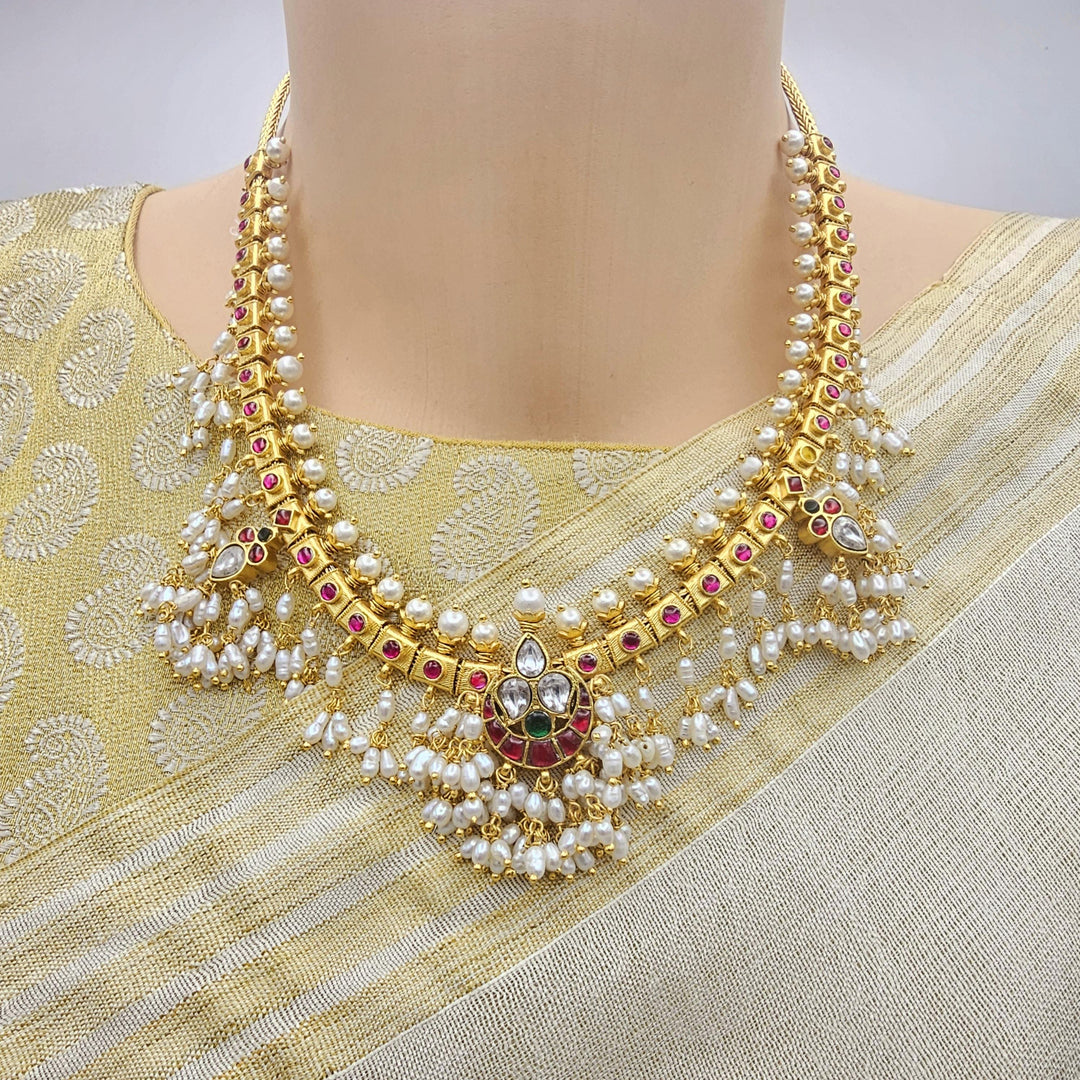Kundan guttapoosalu