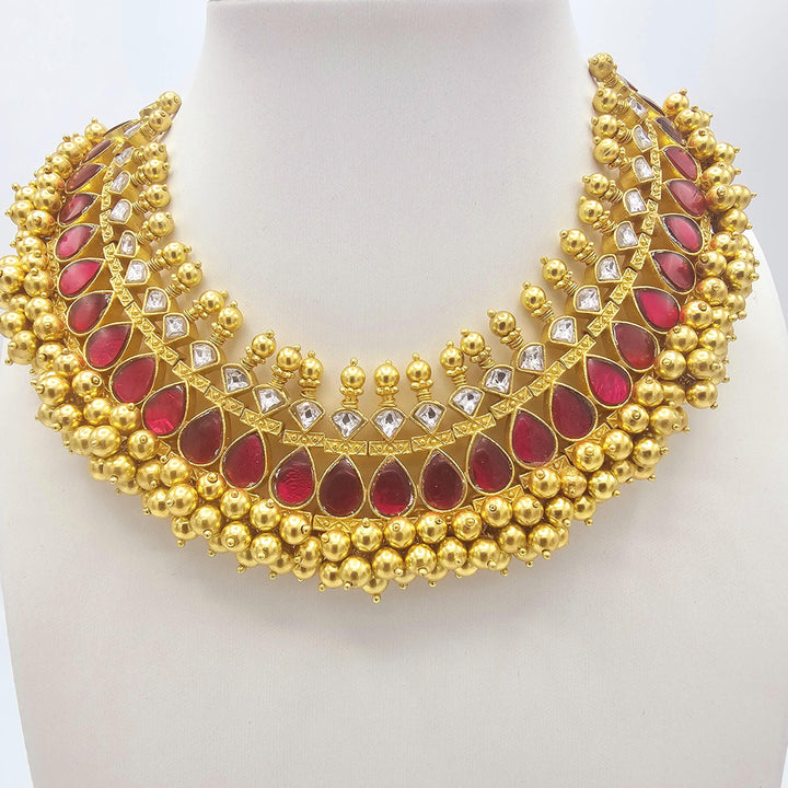 Kundan tussi necklace