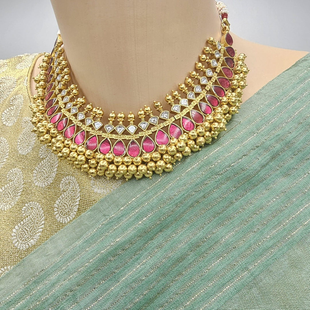 Kundan tussi necklace