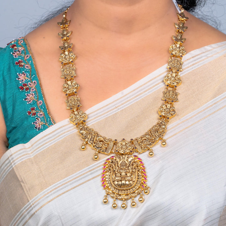 Silver nakshi necklace