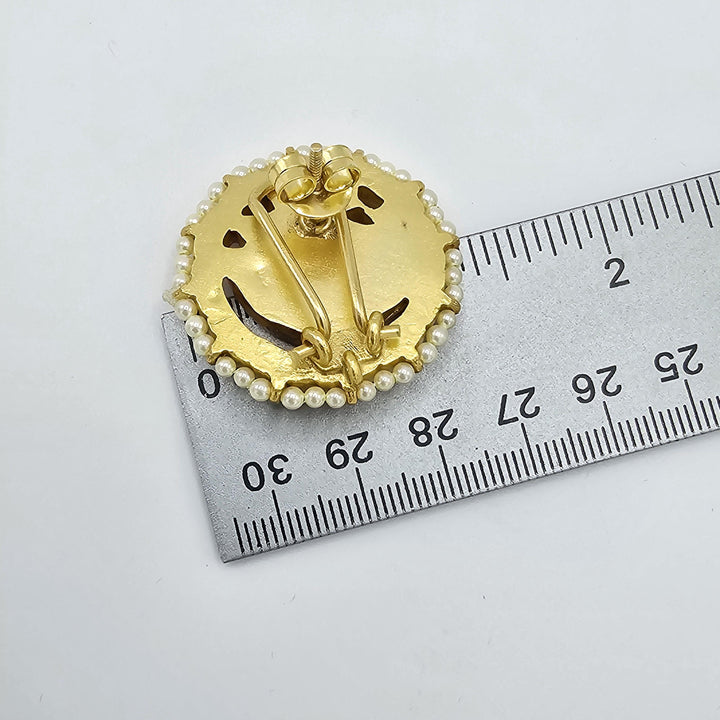Kundan studs