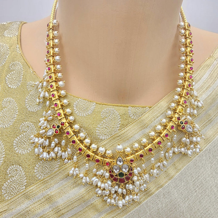 Kundan guttapoosalu