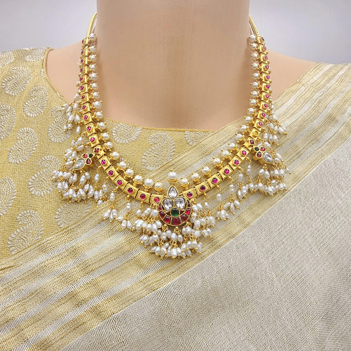 Kundan guttapoosalu