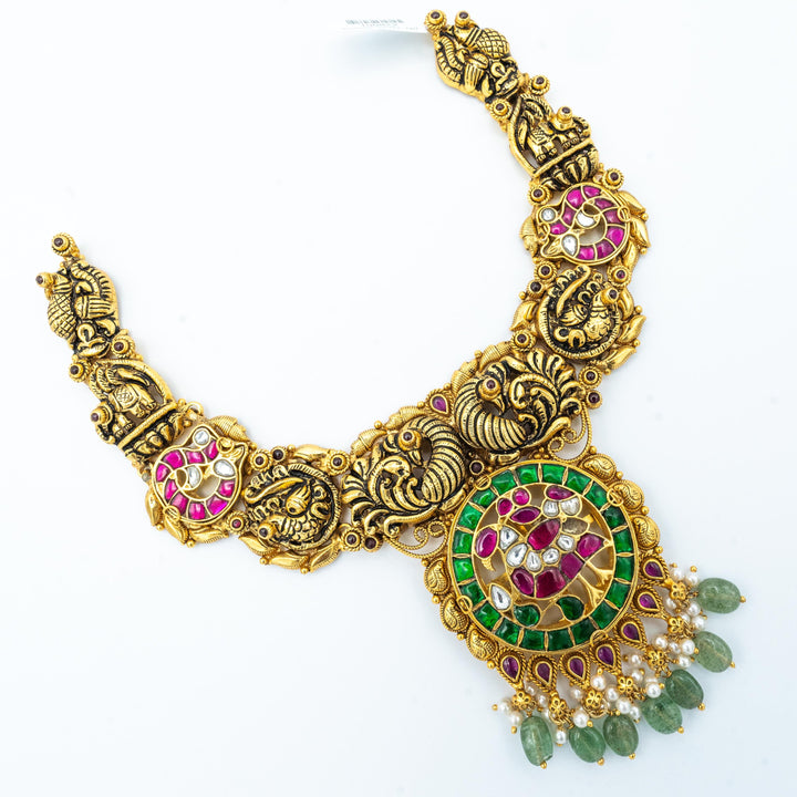 Short deep nakshi necklace