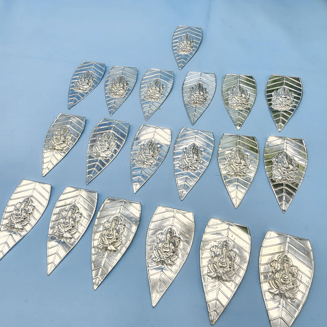 Mango Thoranam leaf