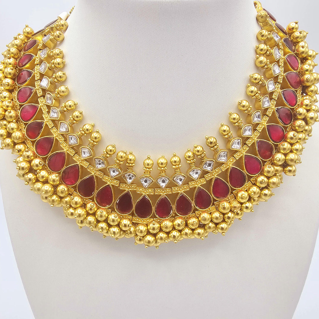 Kundan tussi necklace