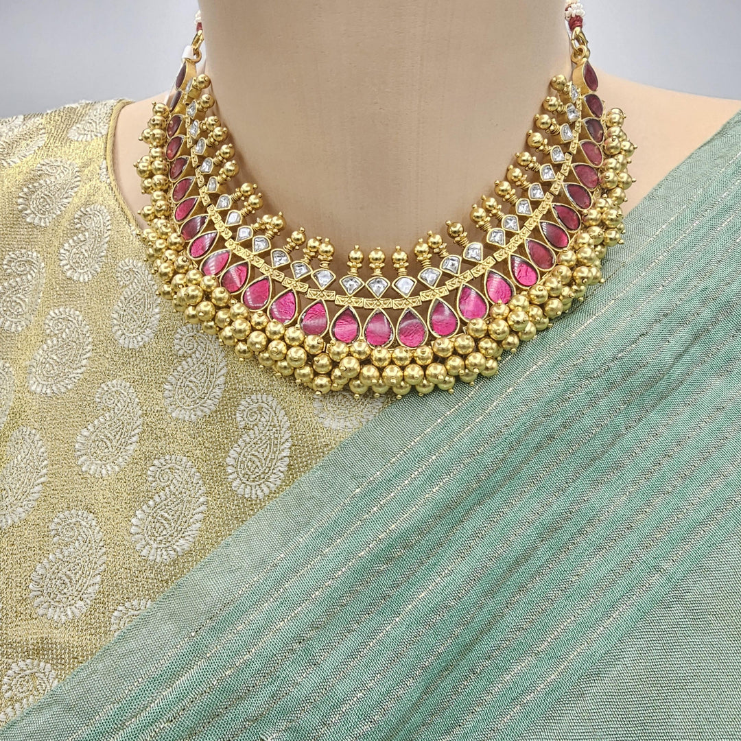 Kundan tussi necklace