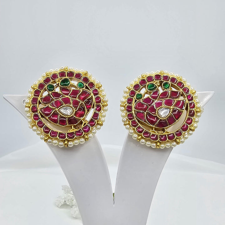 Kundan studs