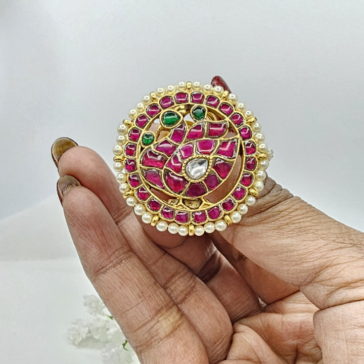 Kundan studs