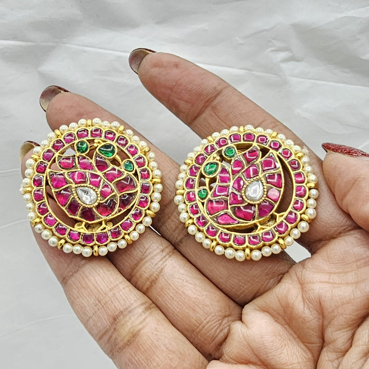 Kundan studs