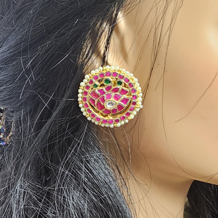 Kundan studs