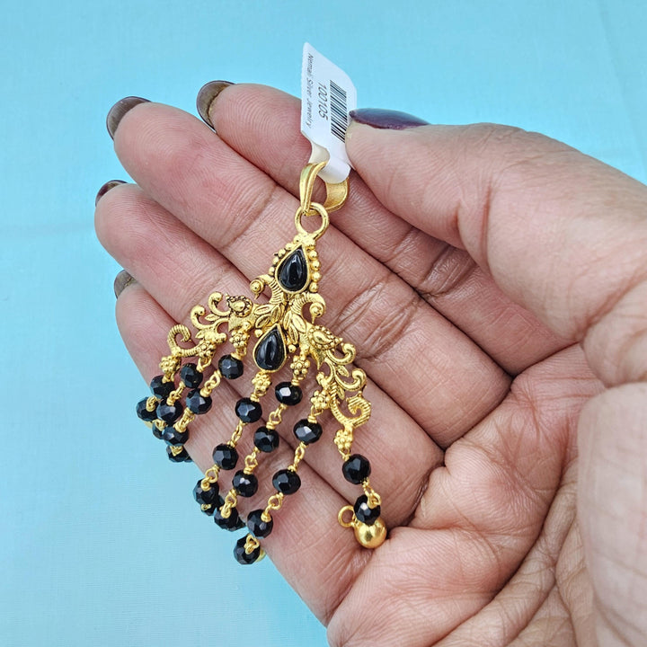 Black bEADS Pendant set