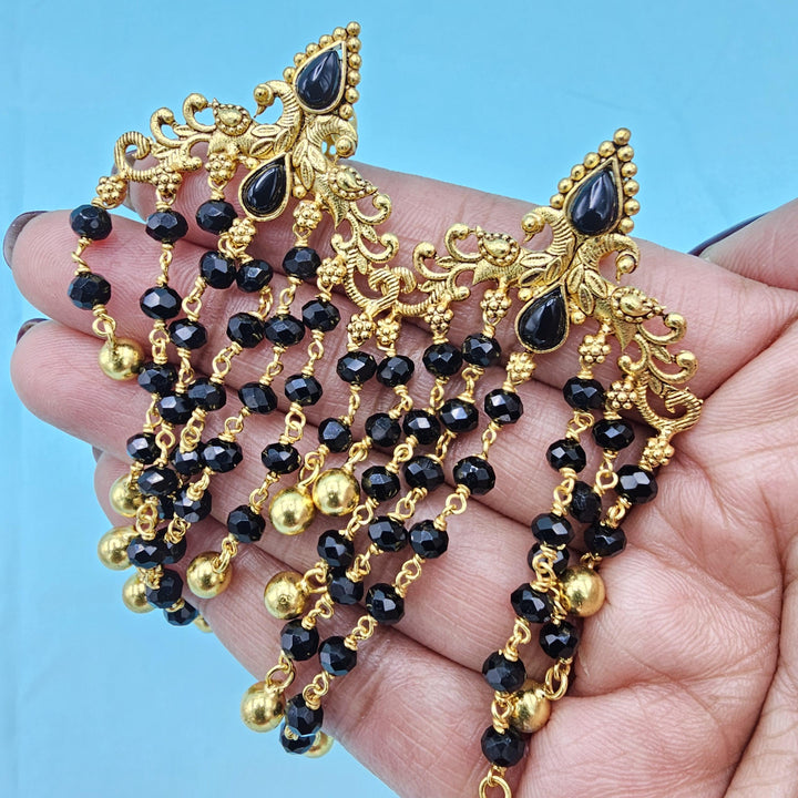 Black bEADS Pendant set