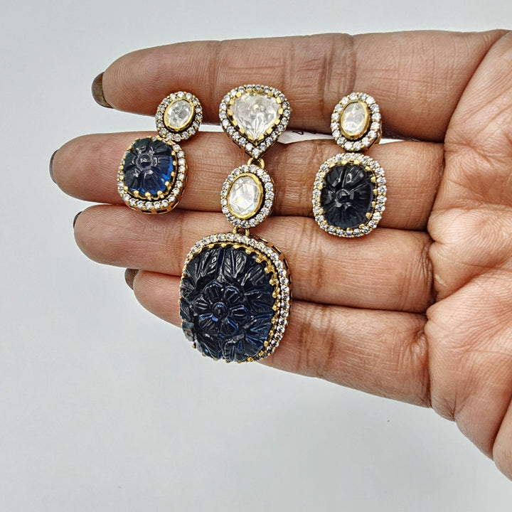 blue Pendant set
