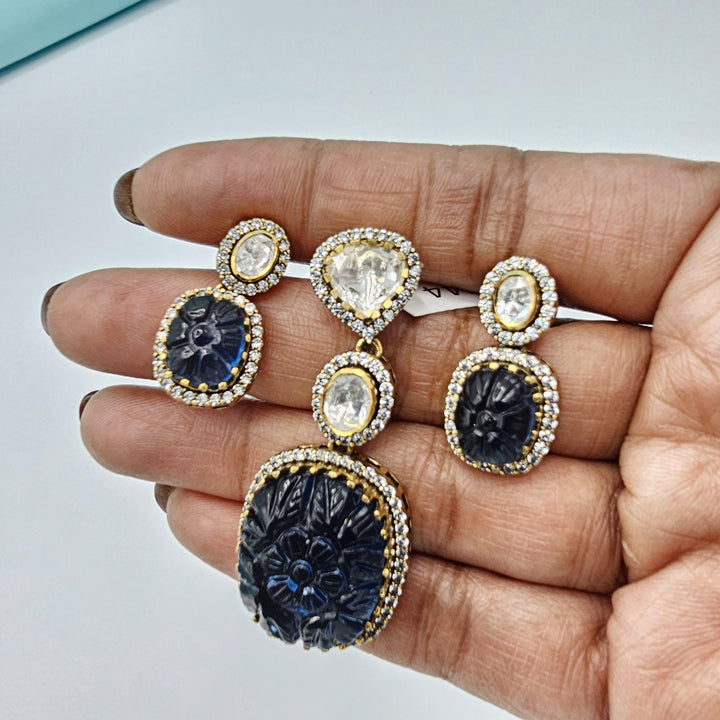 blue Pendant set