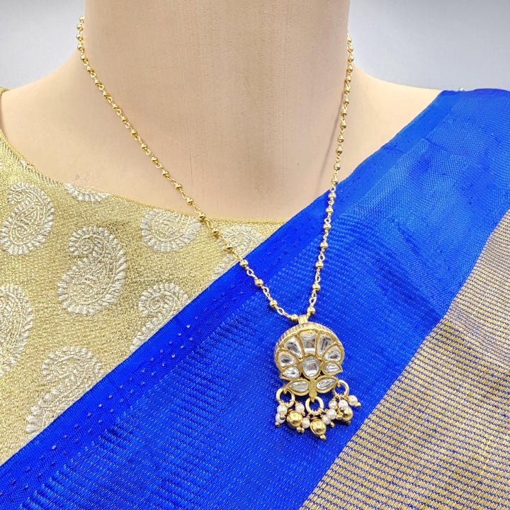 white Kundan pendant set