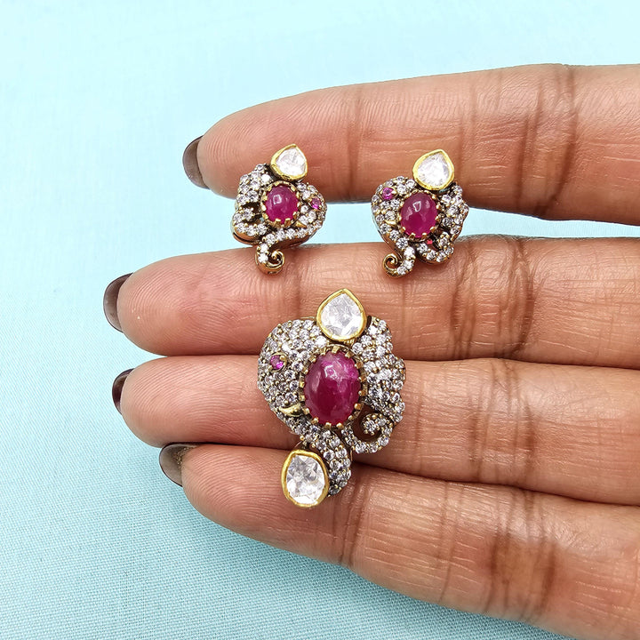 rUBY silver Pendant set