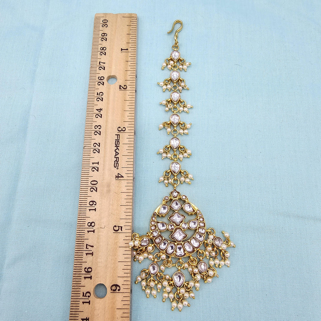 Full white  Kundan Tikka