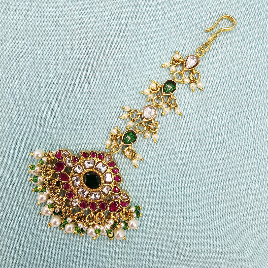 multi Kundan Tikka
