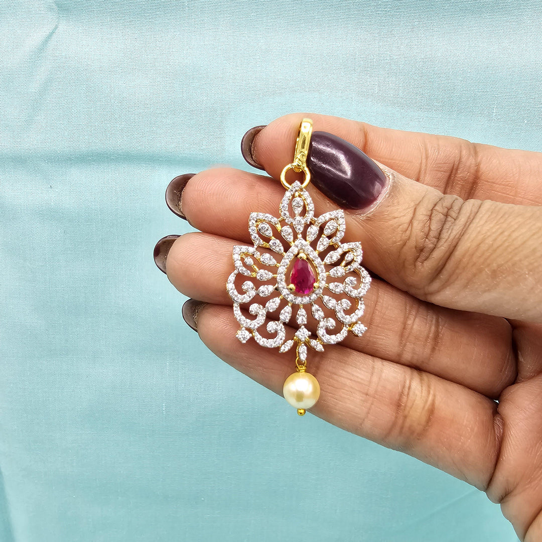 Minimalistic Diamond Tikka