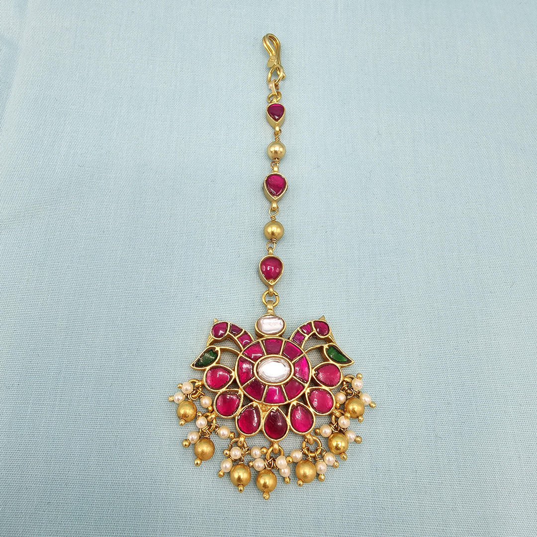 Pink kundan Tikka