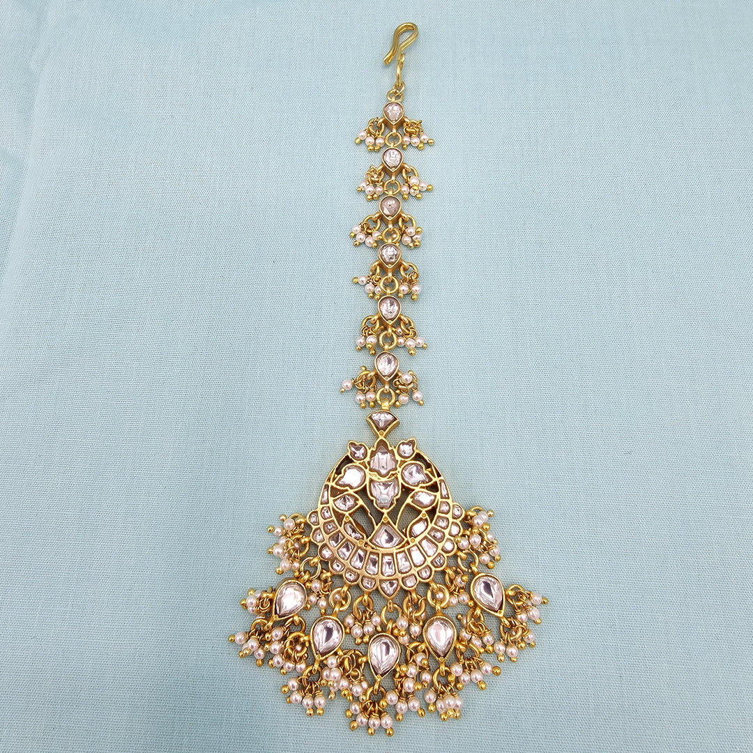Full white Kundan Tikka