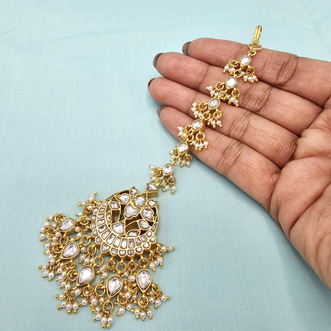 Full white Kundan Tikka