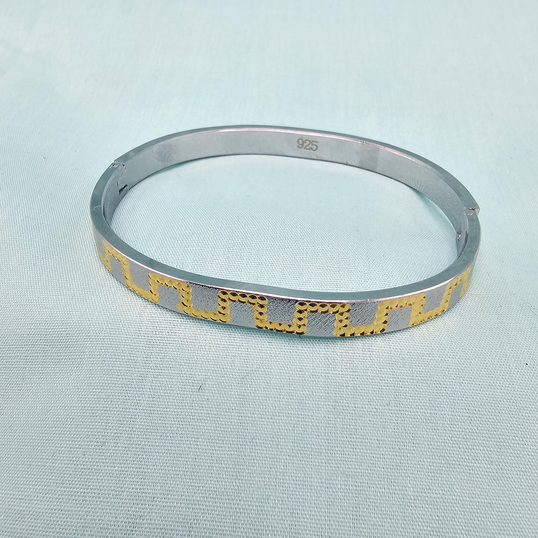 Mens square kada