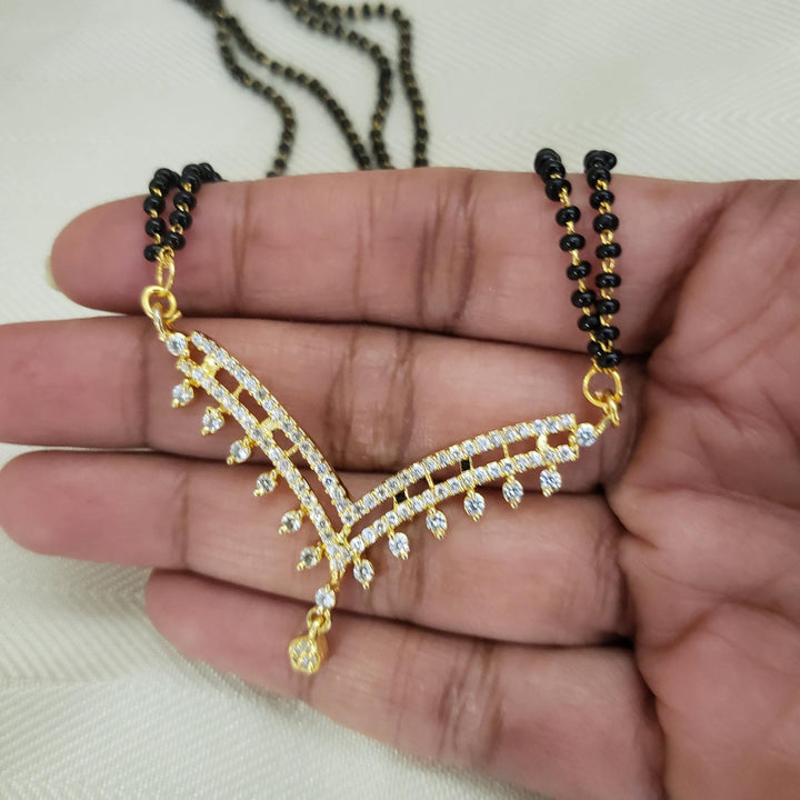 Short black beads