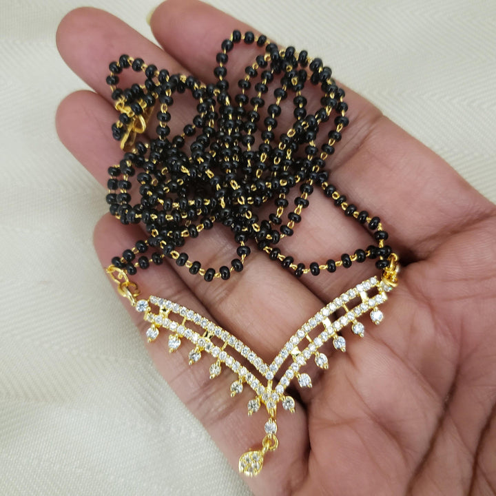 Short black beads