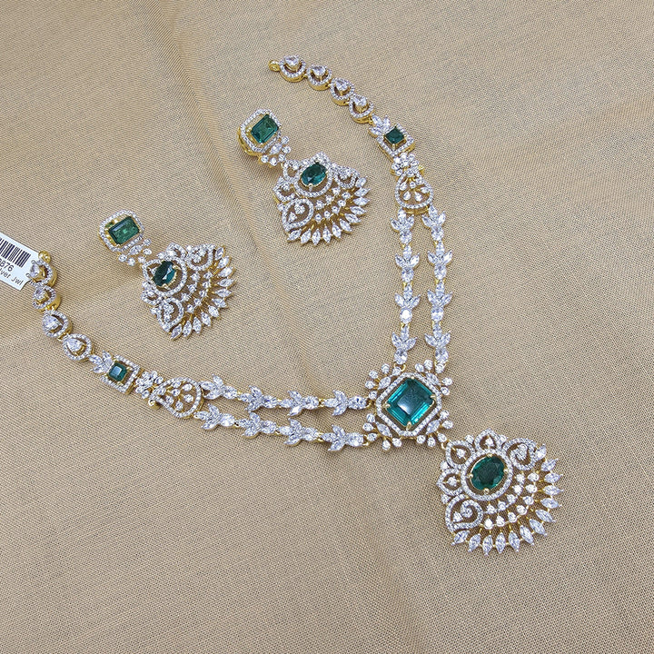 Emerald necklace set