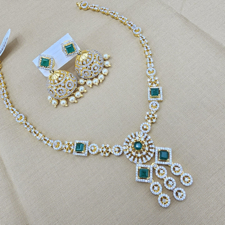 short Emerald necklace set