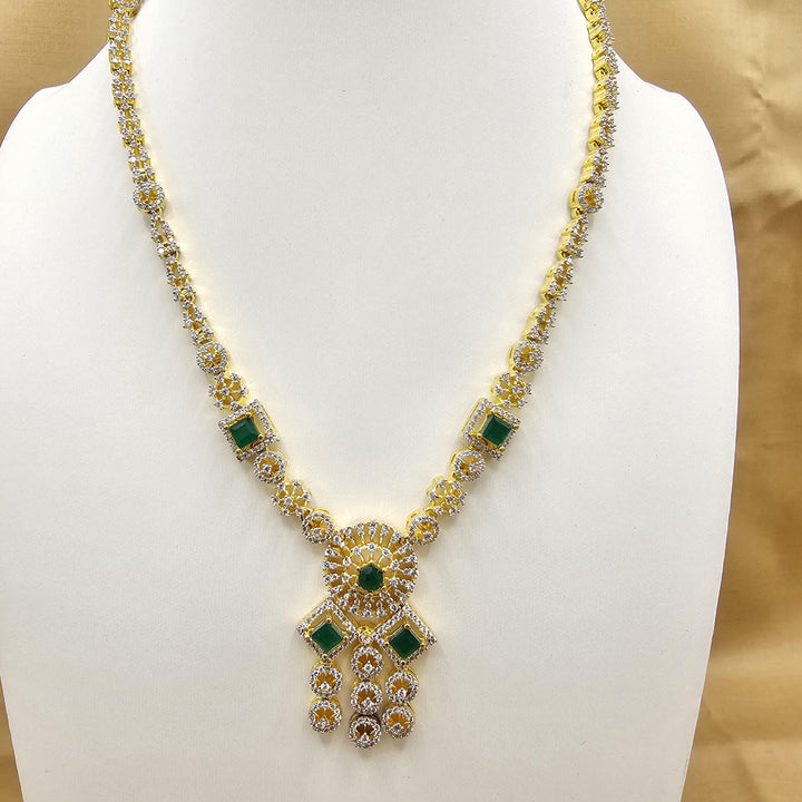short Emerald necklace set