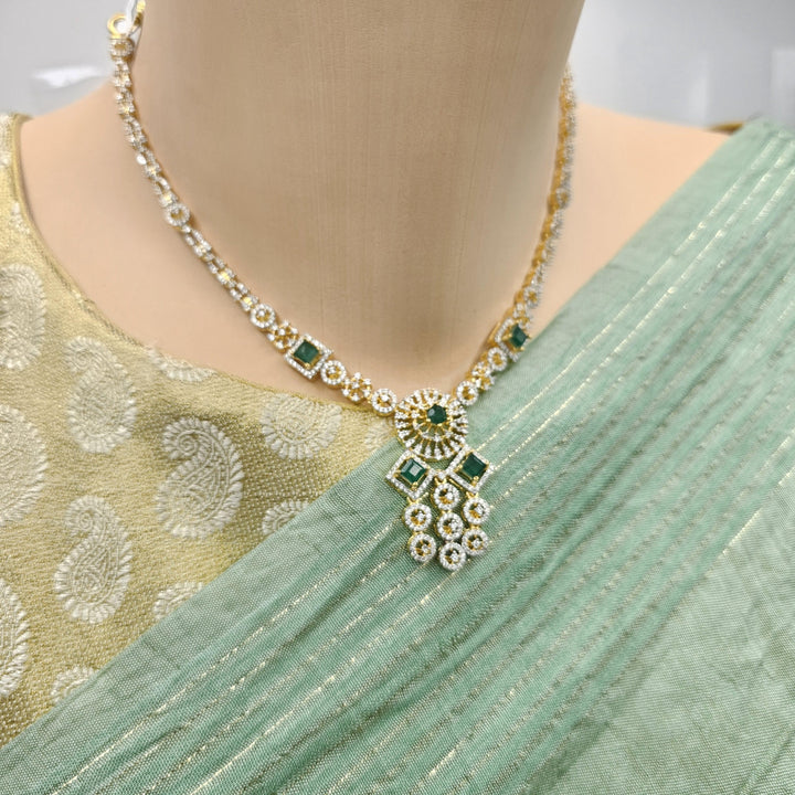 short Emerald necklace set