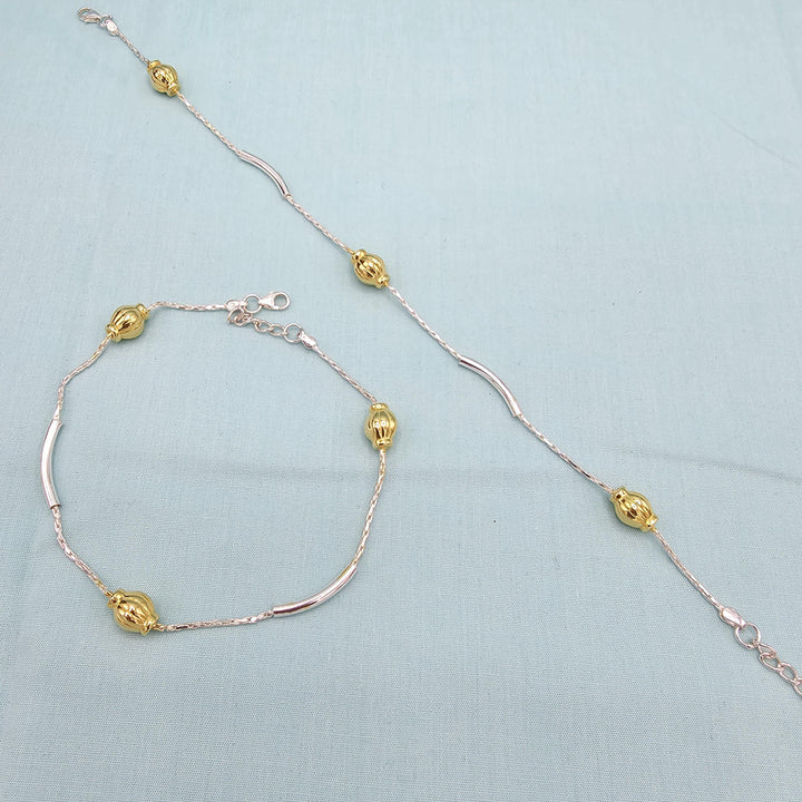 Silver trendy anklets