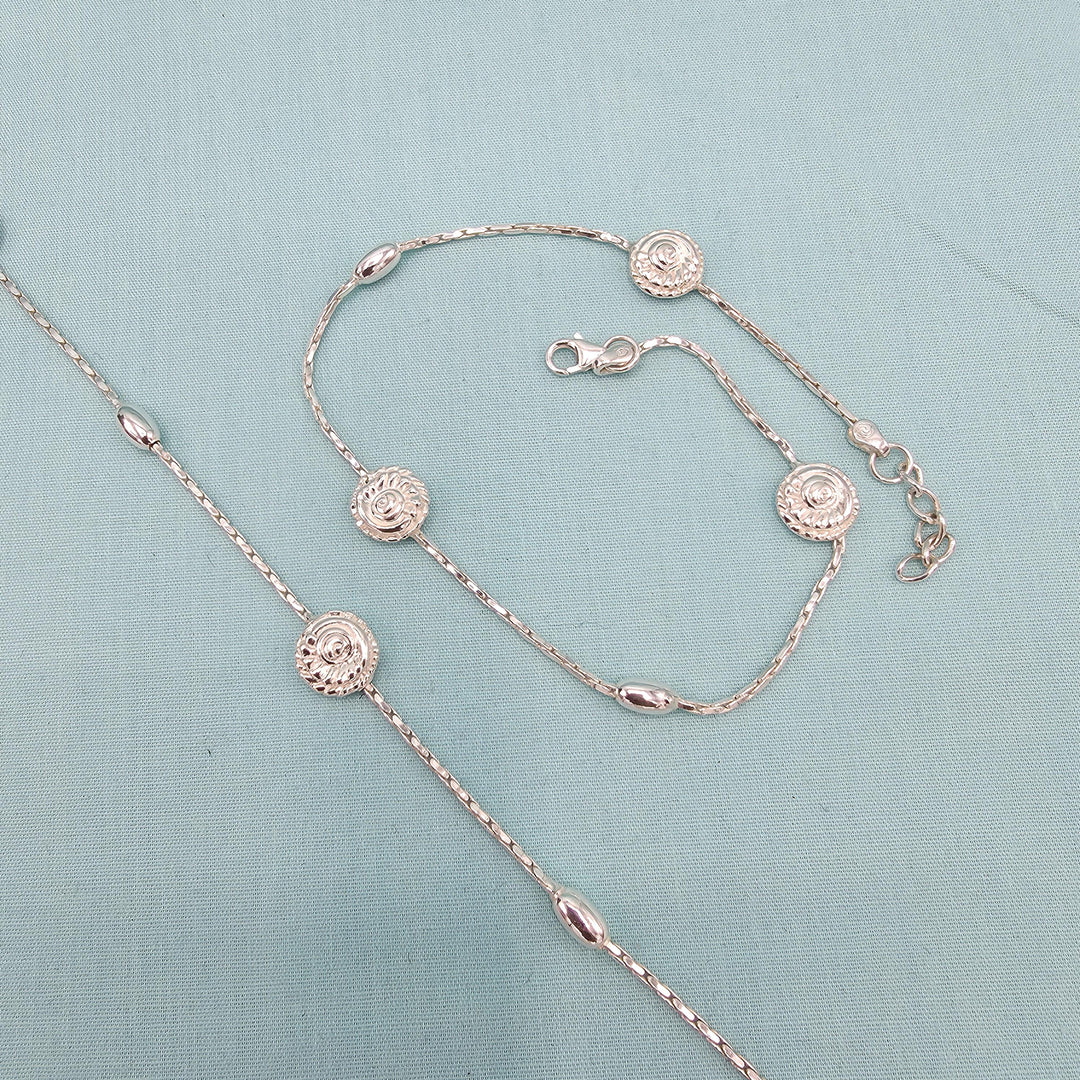 Contemporary anklets