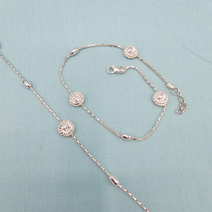 Contemporary anklets