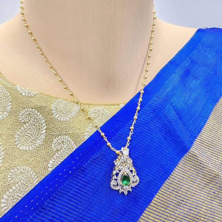 Emerald silver Pendant set