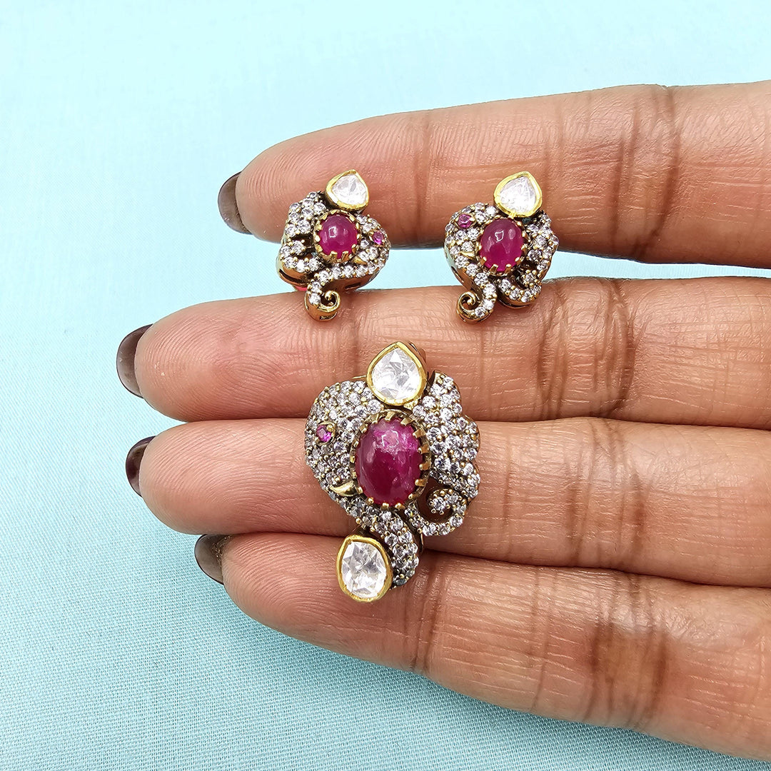 rUBY silver Pendant set