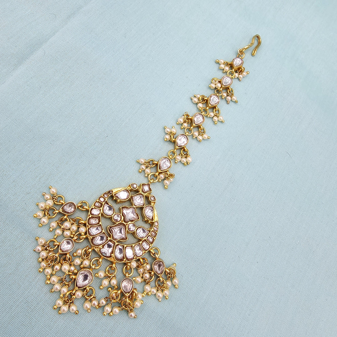 Full white  Kundan Tikka