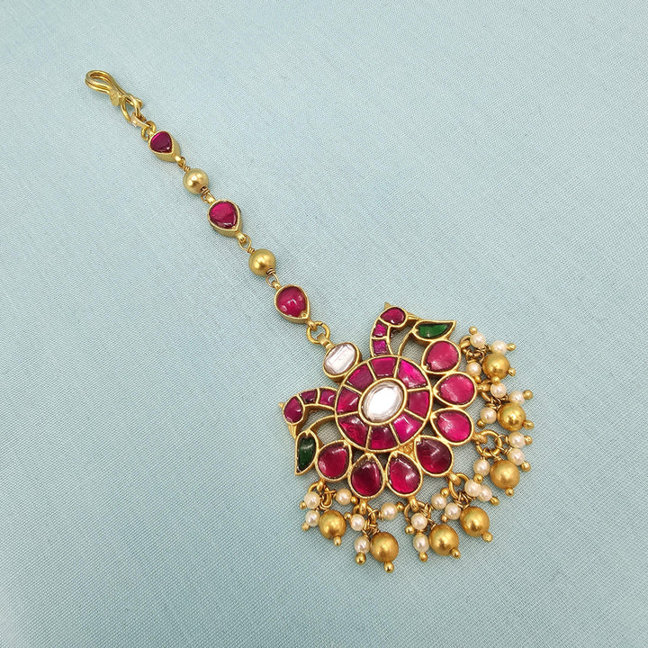 Pink kundan Tikka